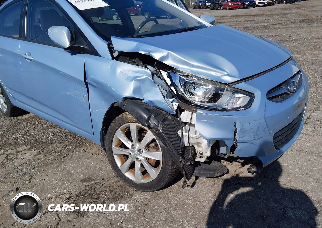 2013 Hyundai Accent Gls VIN:KMHCU4AE7DU427690 - 6