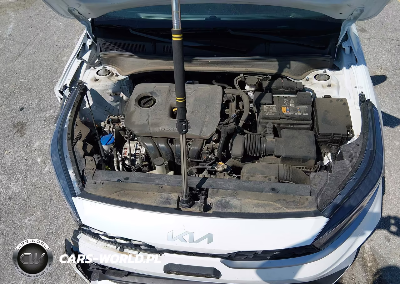 2024 Kia Forte Lxs VIN:3KPF24AD9RE815850 - 10