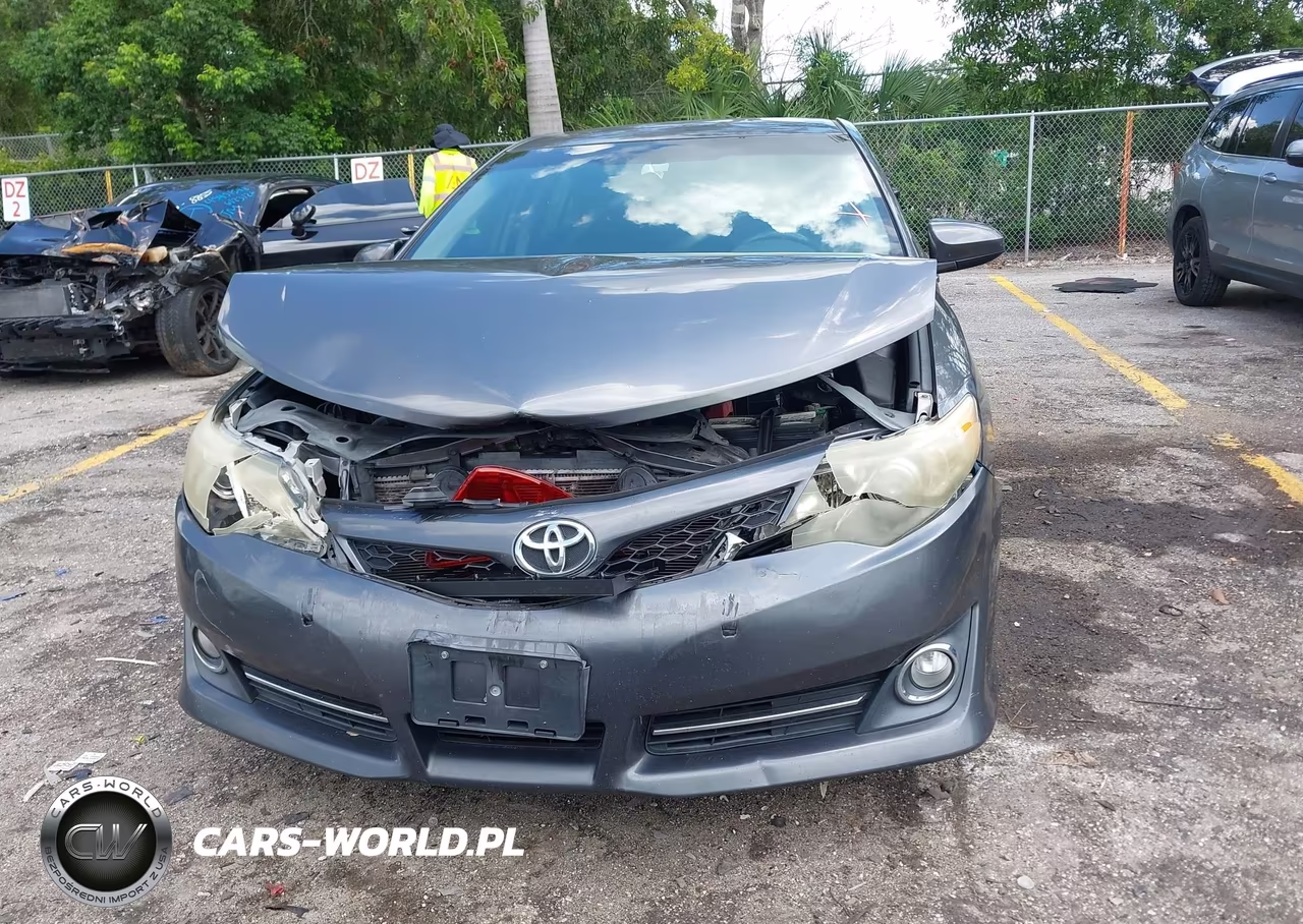 2014 Toyota Camry Se VIN:4T1BF1FK3EU432115 - 12