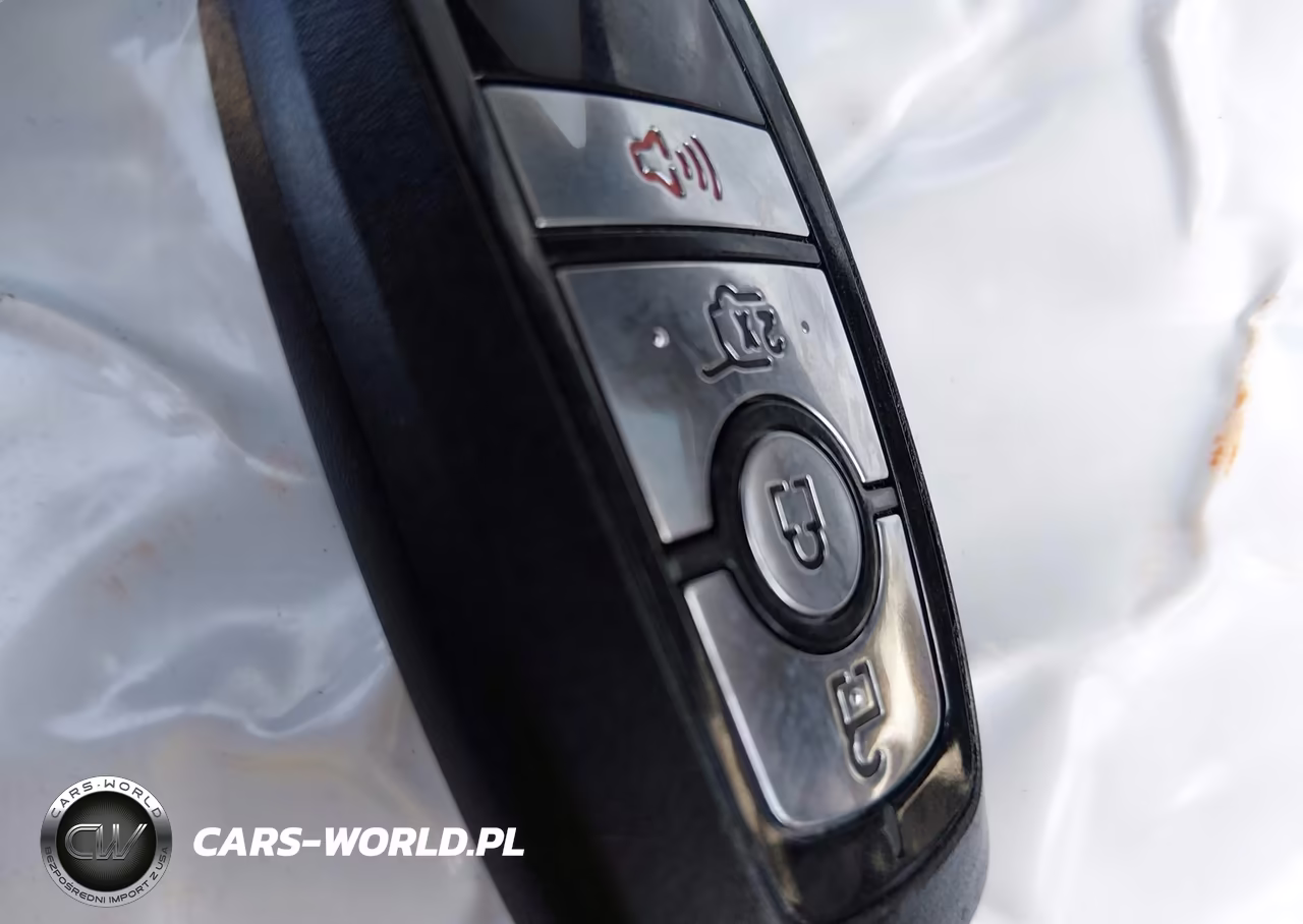 2022 Ford Mustang Mach-E Select VIN:3FMTK1RM9NMA12232 - 11