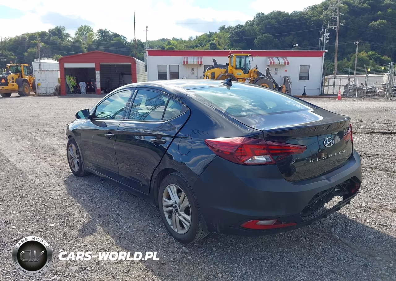 2020 Hyundai Elantra Sel VIN:5NPD84LF6LH545807 - 3