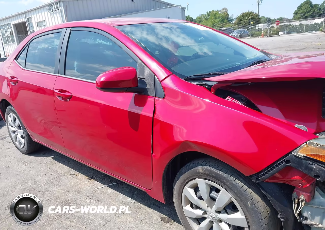 2015 Toyota Corolla Le VIN:2T1BURHE8FC334356 - 12