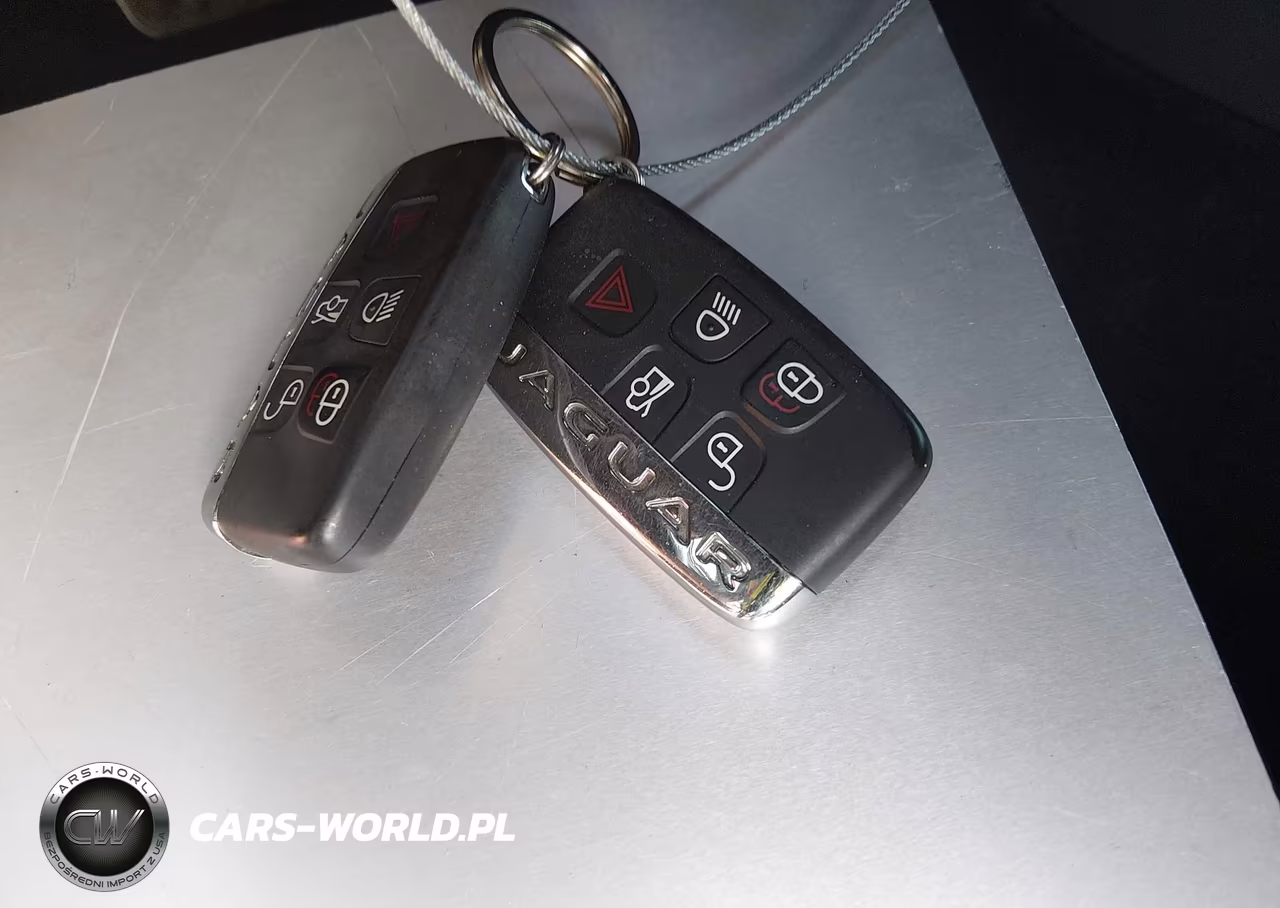 2020 Jaguar F-Type R Awd Automatic VIN:SAJD55EE9LCK66335 - 10