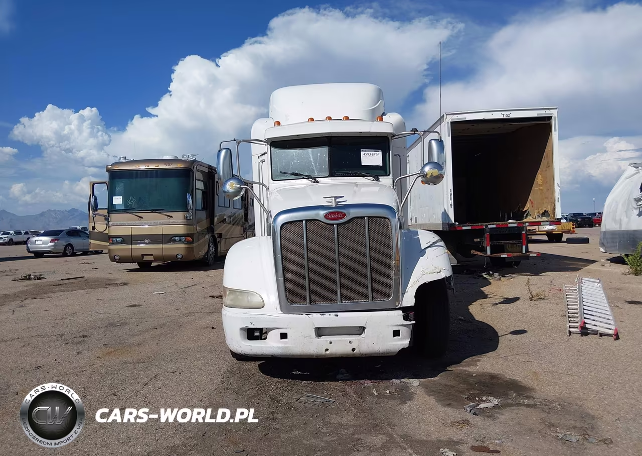 2011 Peterbilt 386 VIN:1XPHDP9XXBD130927 - 12