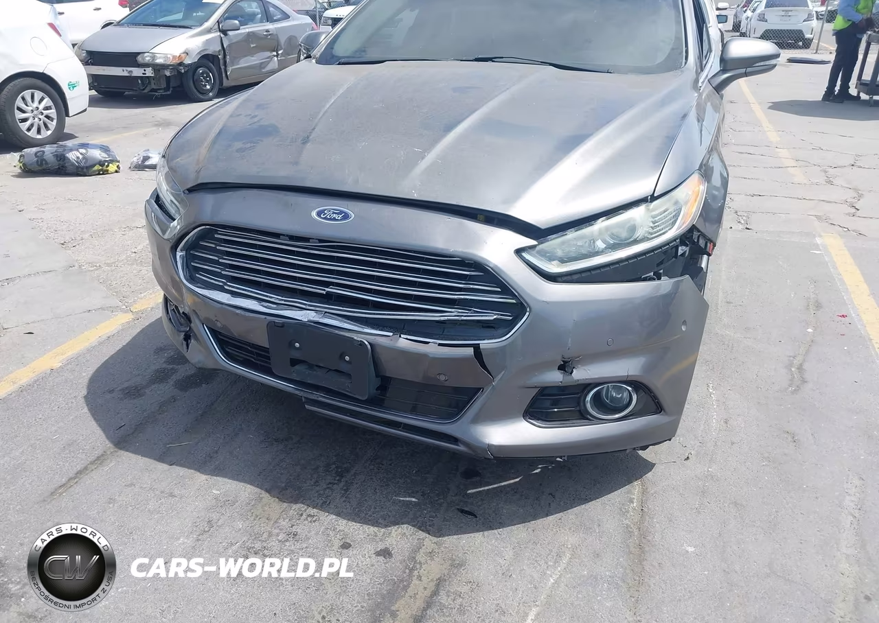 2014 Ford Fusion Energi Titanium VIN:3FA6P0SU6ER111610 - 6