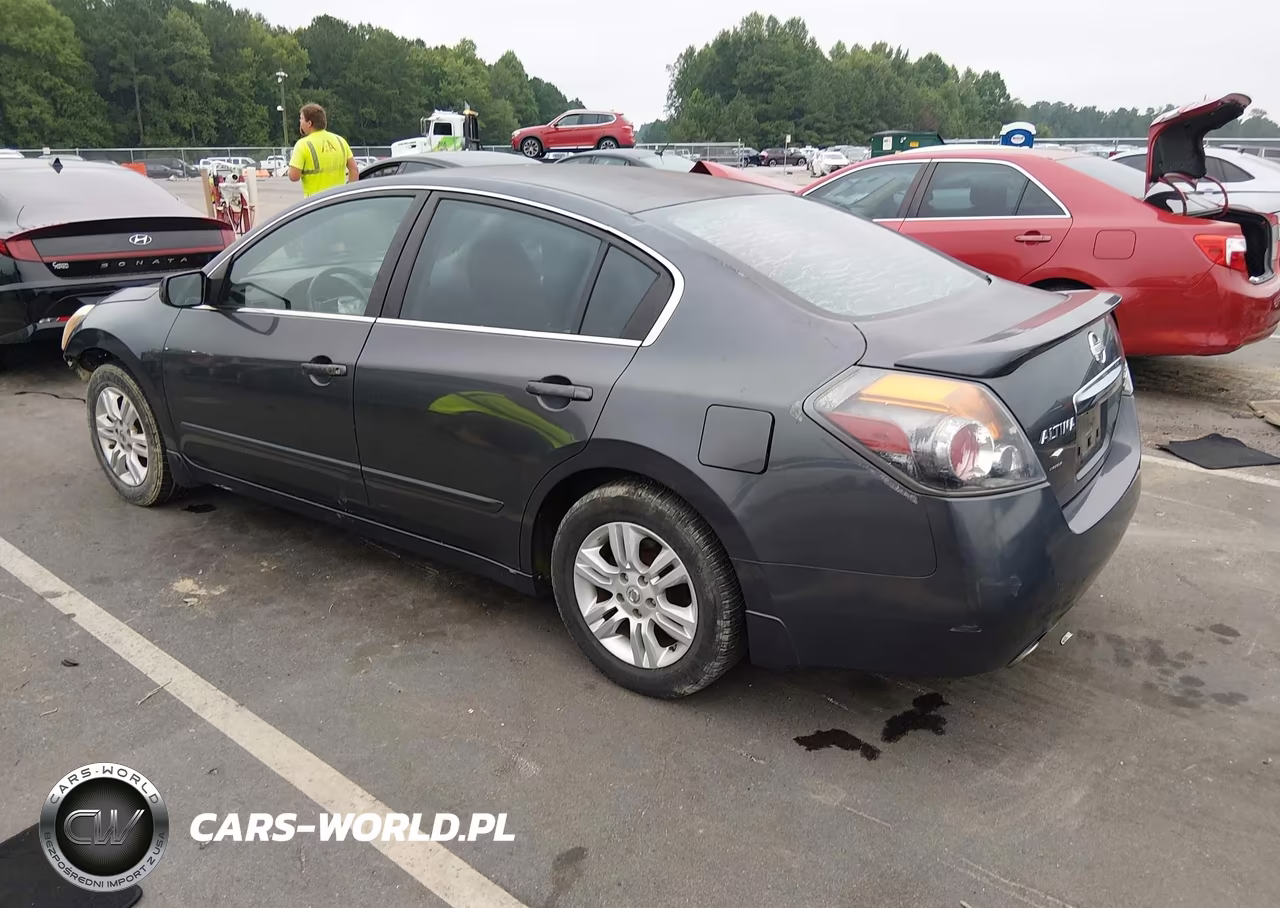 2011 Nissan Altima 2.5 S VIN:1N4AL2AP7BC157910 - 3