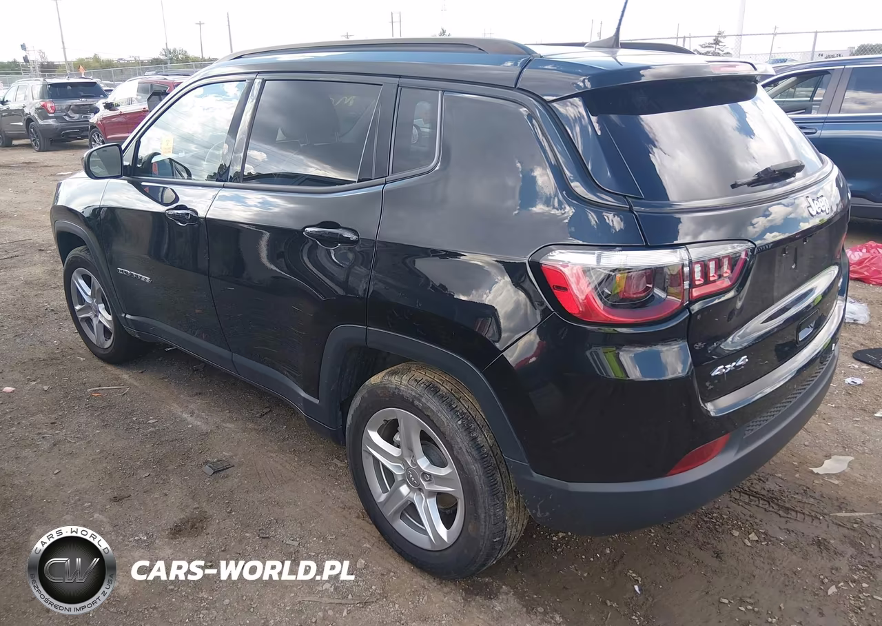 2023 Jeep Compass Latitude 4X4 VIN:3C4NJDBN3PT500668 - 3