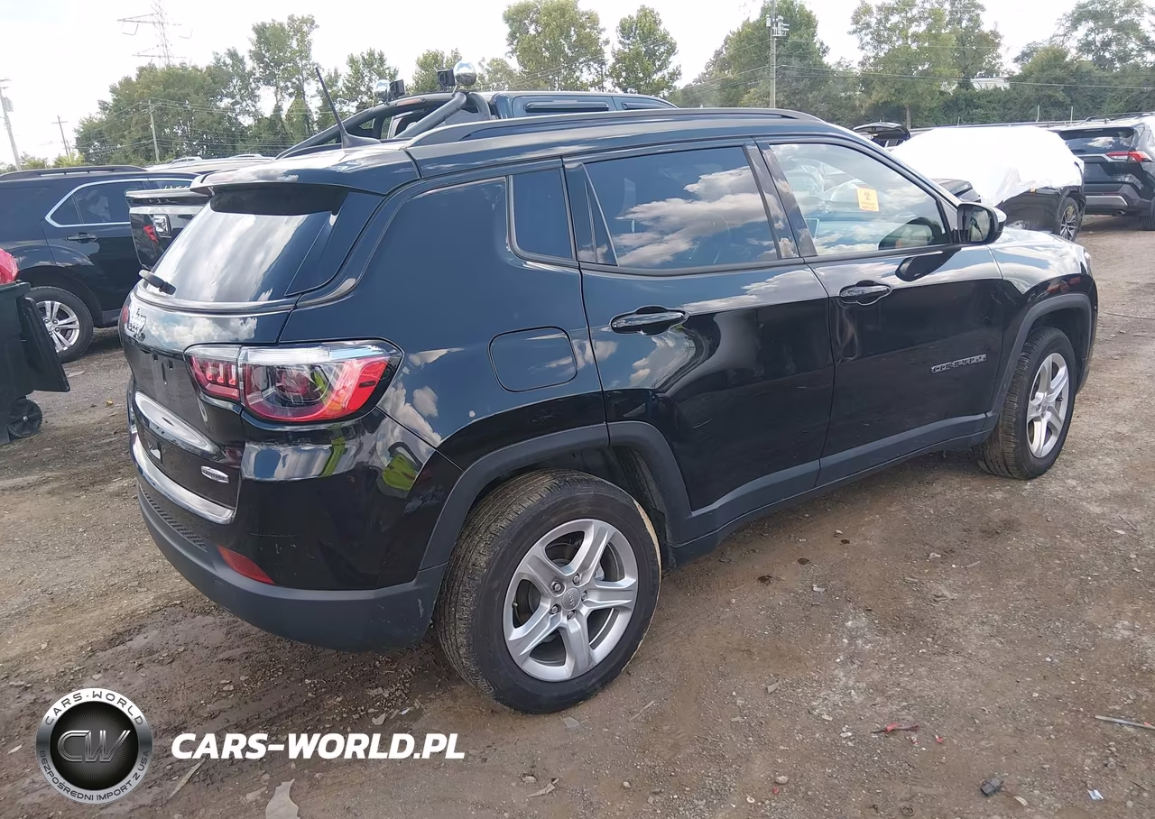 2023 Jeep Compass Latitude 4X4 VIN:3C4NJDBN3PT500668 - 4