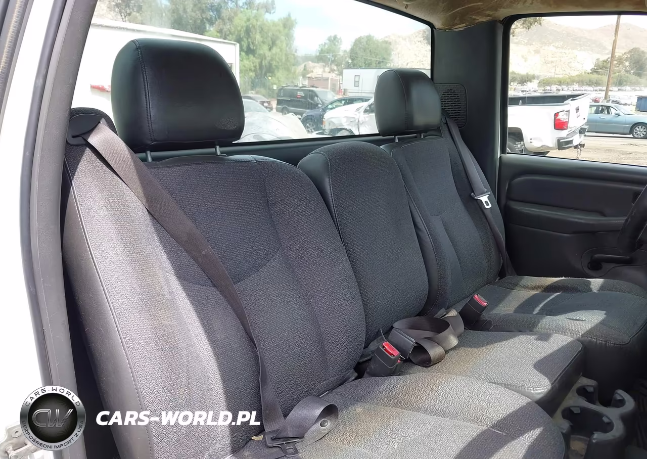 2004 Chevrolet Silverado 1500 Work Truck VIN:1GCEC14V44Z292973 - 8