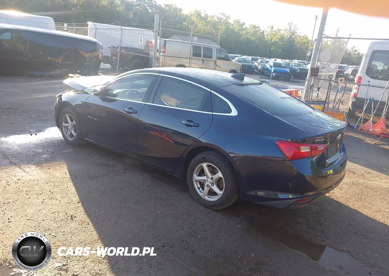 2018 Chevrolet Malibu 1Ls VIN:1G1ZB5ST0JF179945 - 3