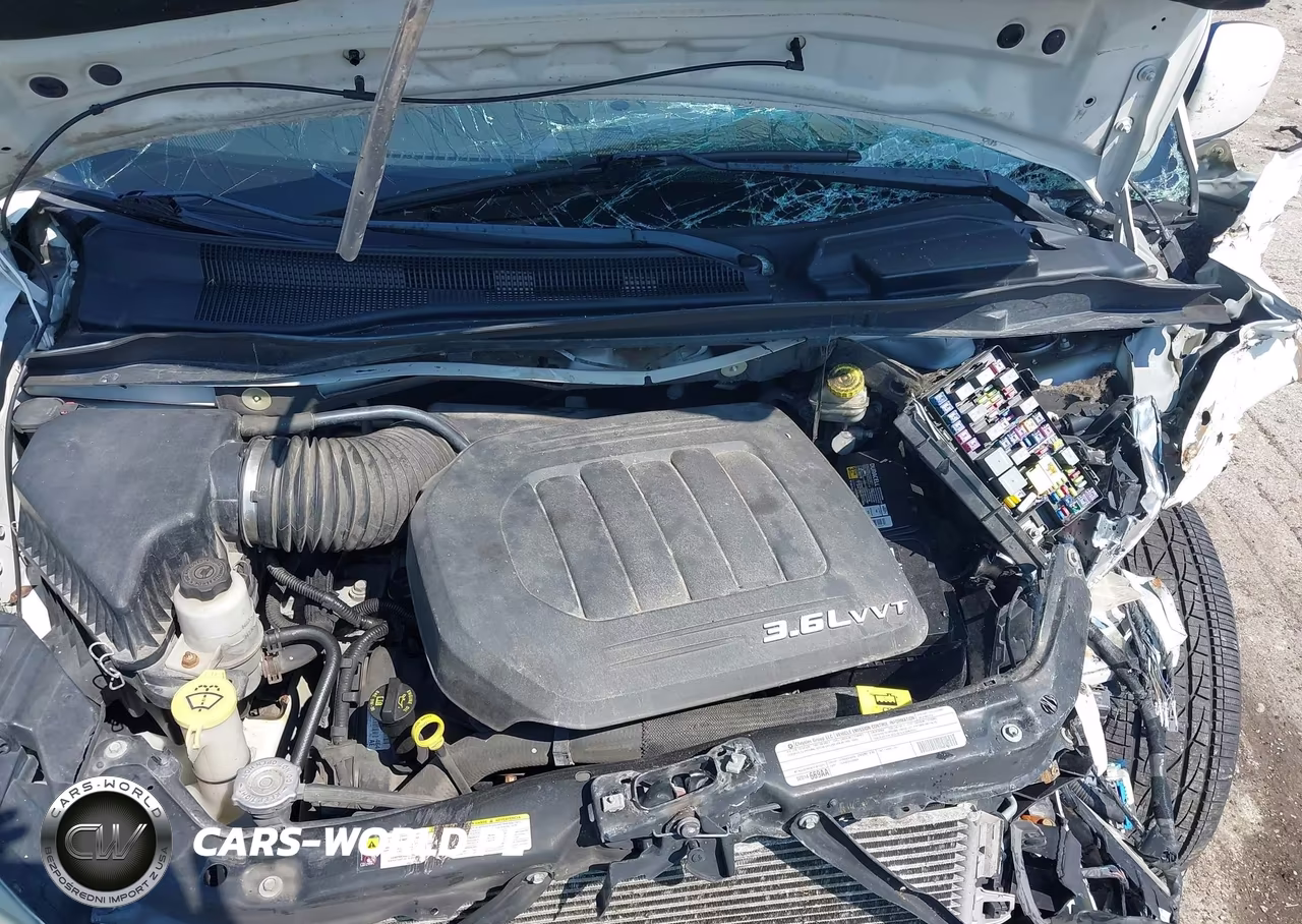 2012 Chrysler Town & Country Touring VIN:2C4RC1BG3CR301502 - 10