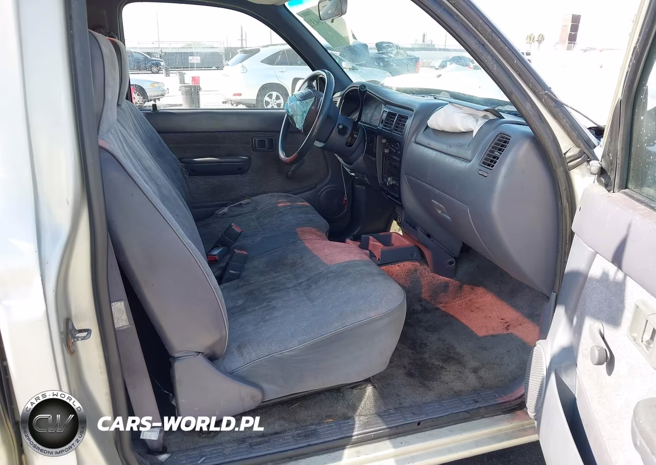 2000 Toyota Tacoma VIN:5TENL42N5YZ700220 - 5