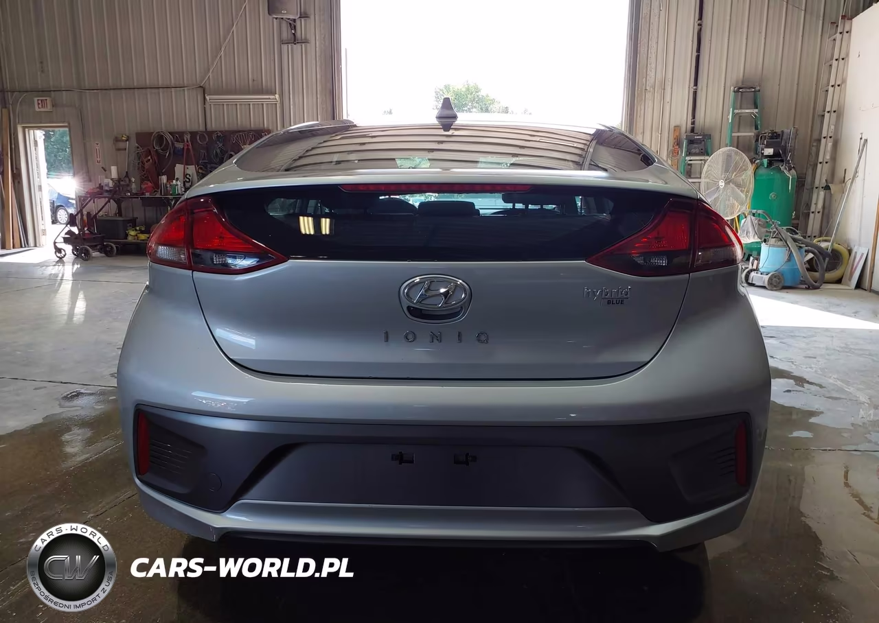 2020 Hyundai Ioniq Hybrid Blue VIN:KMHC65LC3LU219865 - 19