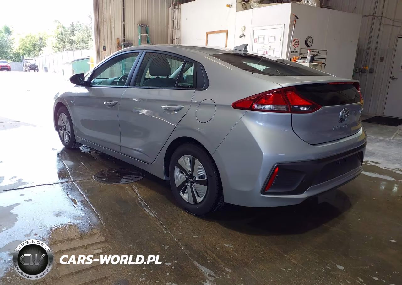 2020 Hyundai Ioniq Hybrid Blue VIN:KMHC65LC3LU219865 - 3