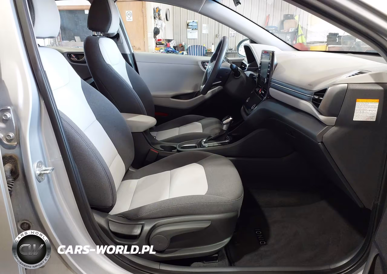 2020 Hyundai Ioniq Hybrid Blue VIN:KMHC65LC3LU219865 - 5