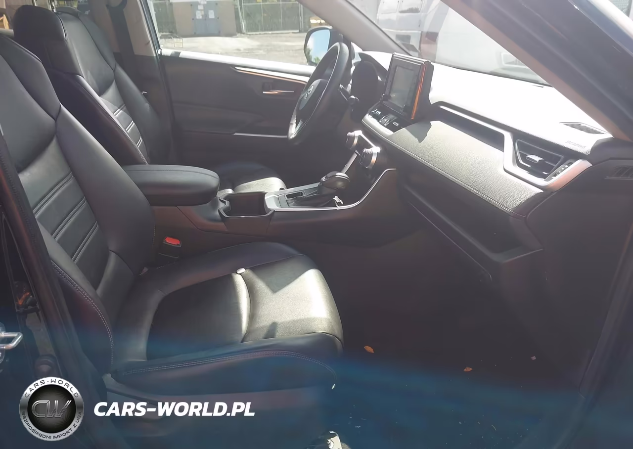 2022 Toyota Rav4 Xle Premium VIN:2T3A1RFV6NC258939 - 5