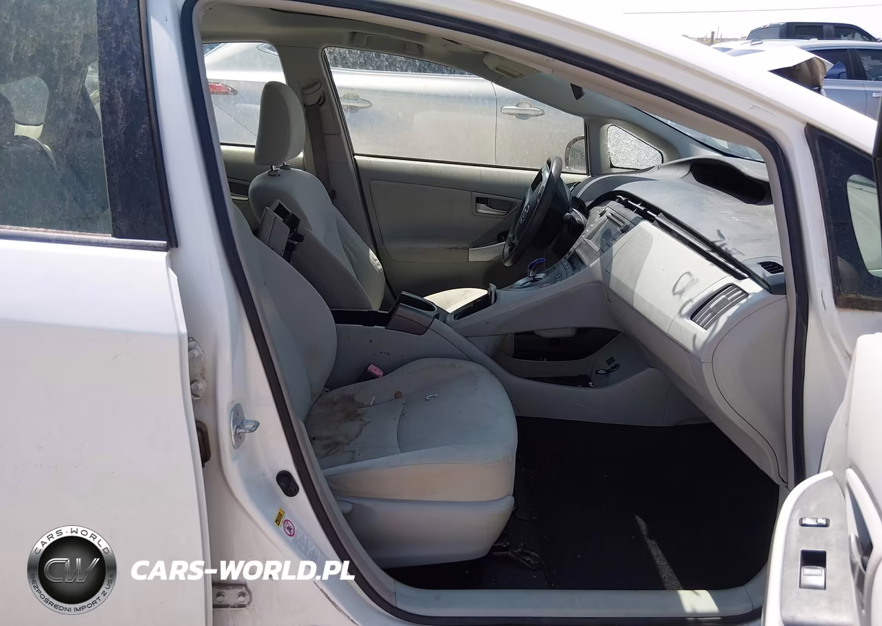 2012 Toyota Prius Three VIN:JTDKN3DU9C5482239 - 5