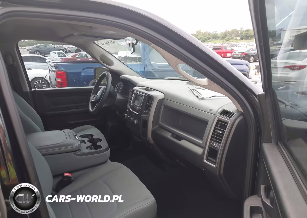 2019 Ram 1500 Classic Express 4X4 6'4 Box VIN:1C6RR7FG3KS544341 - 5