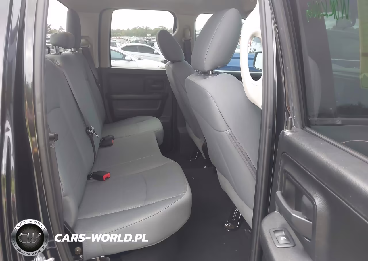 2019 Ram 1500 Classic Express 4X4 6'4 Box VIN:1C6RR7FG3KS544341 - 8