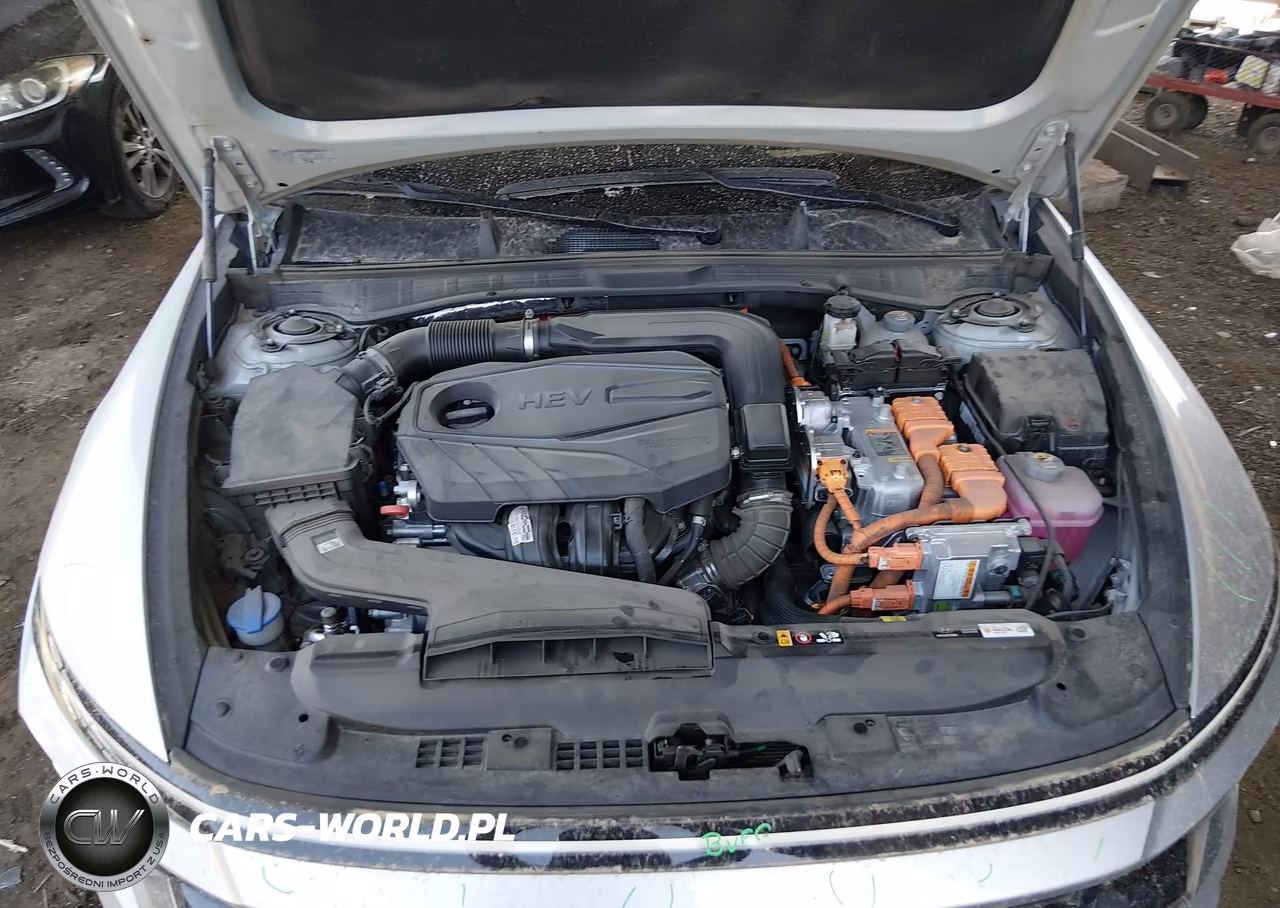 2025 Hyundai Sonata Hybrid Limited VIN:KMHL54JJ4SA105565 - 10