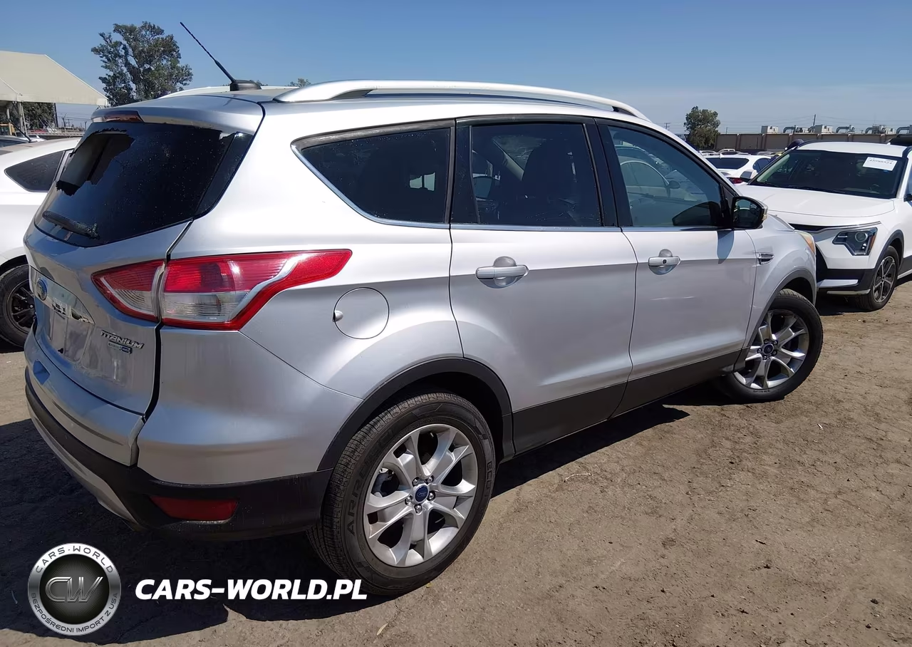 2015 Ford Escape Titanium VIN:1FMCU9JX4FUB33956 - 4