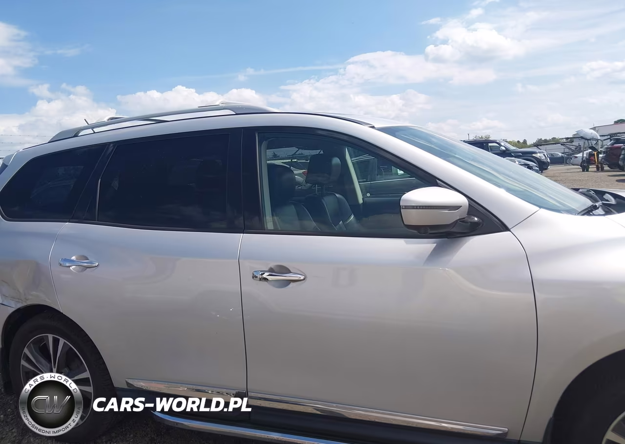 2018 Nissan Pathfinder Platinum VIN:5N1DR2MM9JC656029 - 13