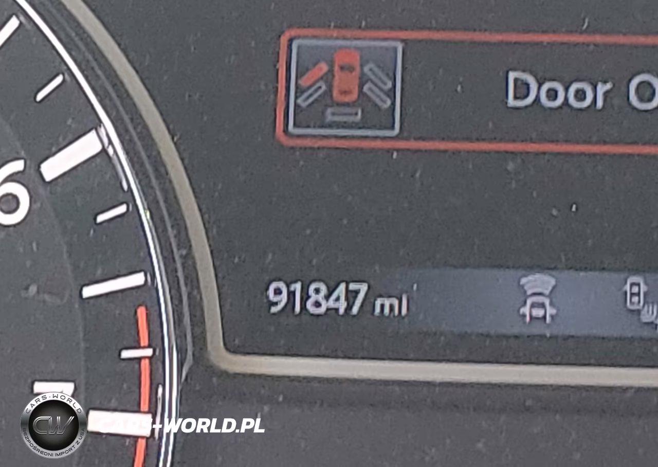 2018 Nissan Pathfinder Platinum VIN:5N1DR2MM9JC656029 - 15