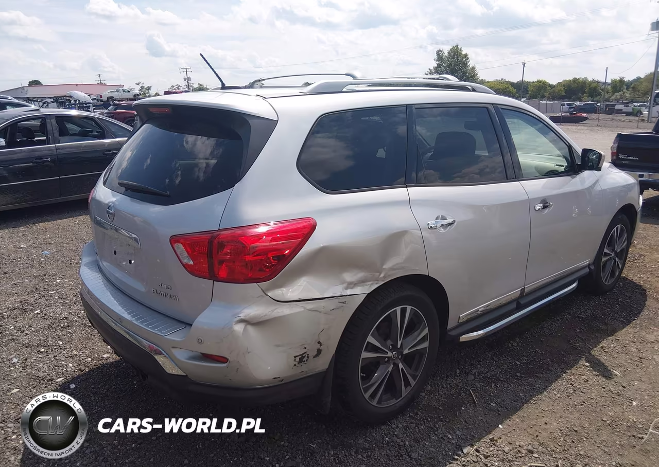 2018 Nissan Pathfinder Platinum VIN:5N1DR2MM9JC656029 - 4