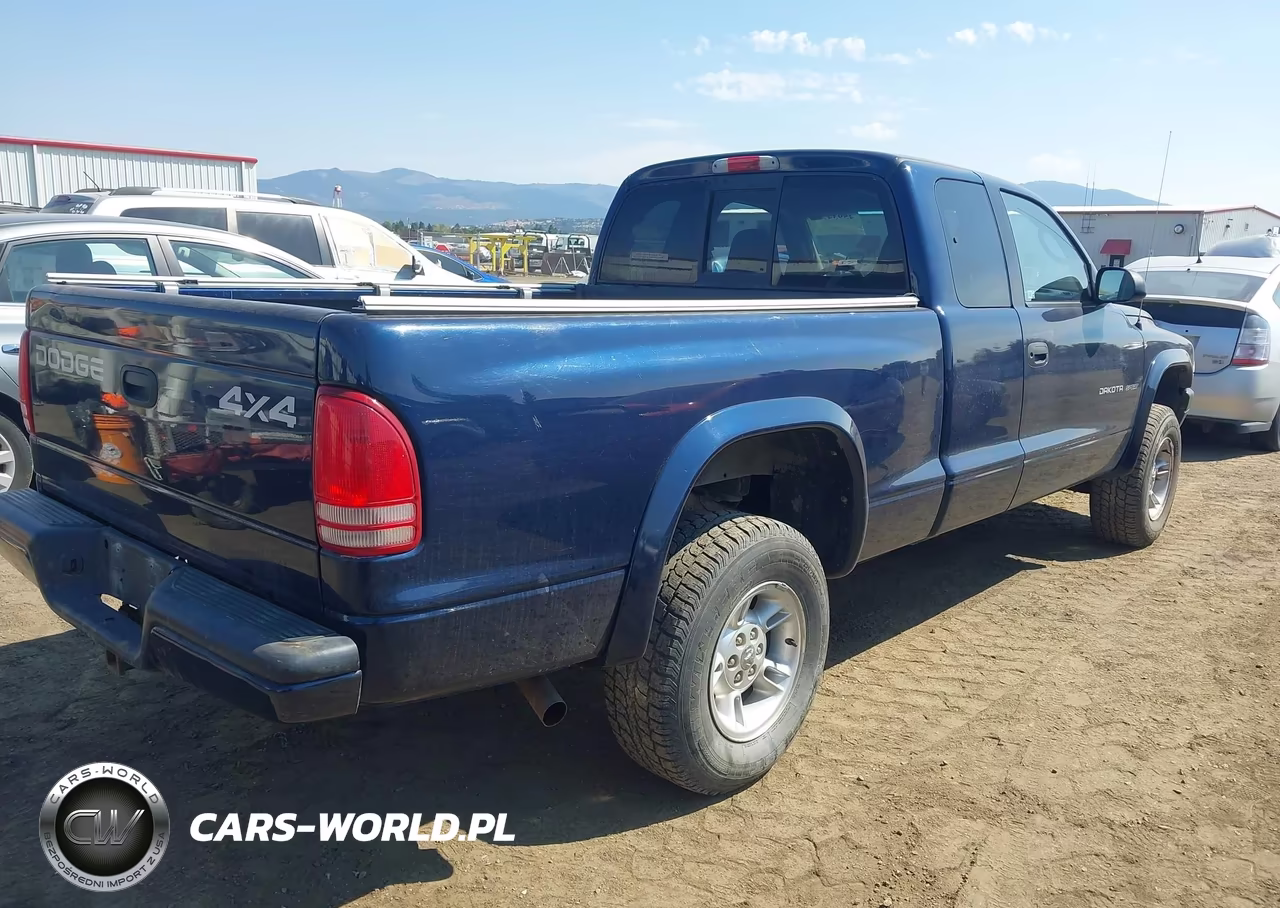 2002 Dodge Dakota Sport VIN:1B7GG32N22S713784 - 4
