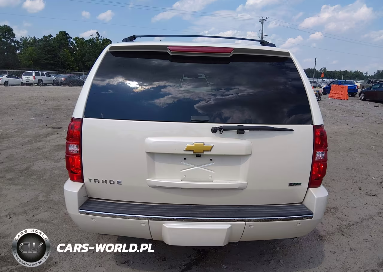 2011 Chevrolet Tahoe Ltz VIN:1GNSKCE04BR241580 - 16