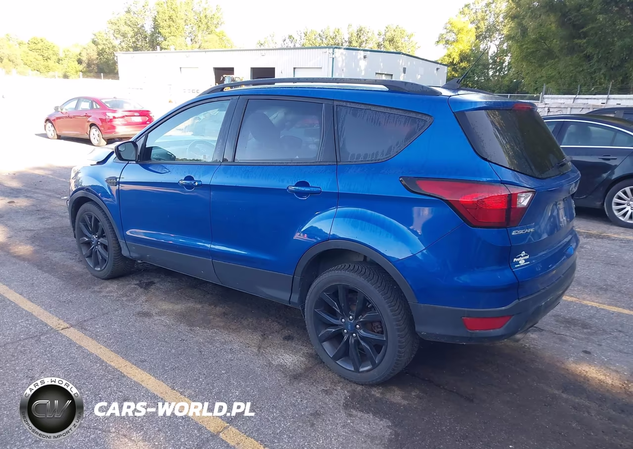 2019 Ford Escape Se VIN:1FMCU9GD4KUC01678 - 3
