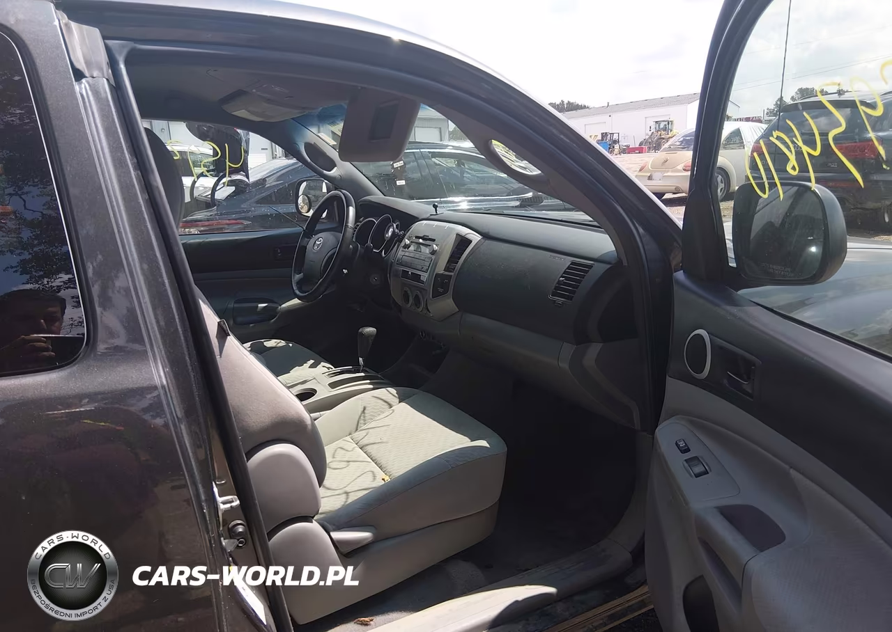 2010 Toyota Tacoma VIN:5TETX4CN1AZ704619 - 5