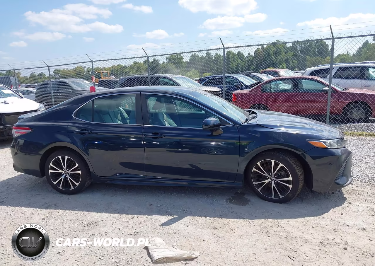 2018 Toyota Camry Se VIN:4T1B11HK2JU544247 - 13