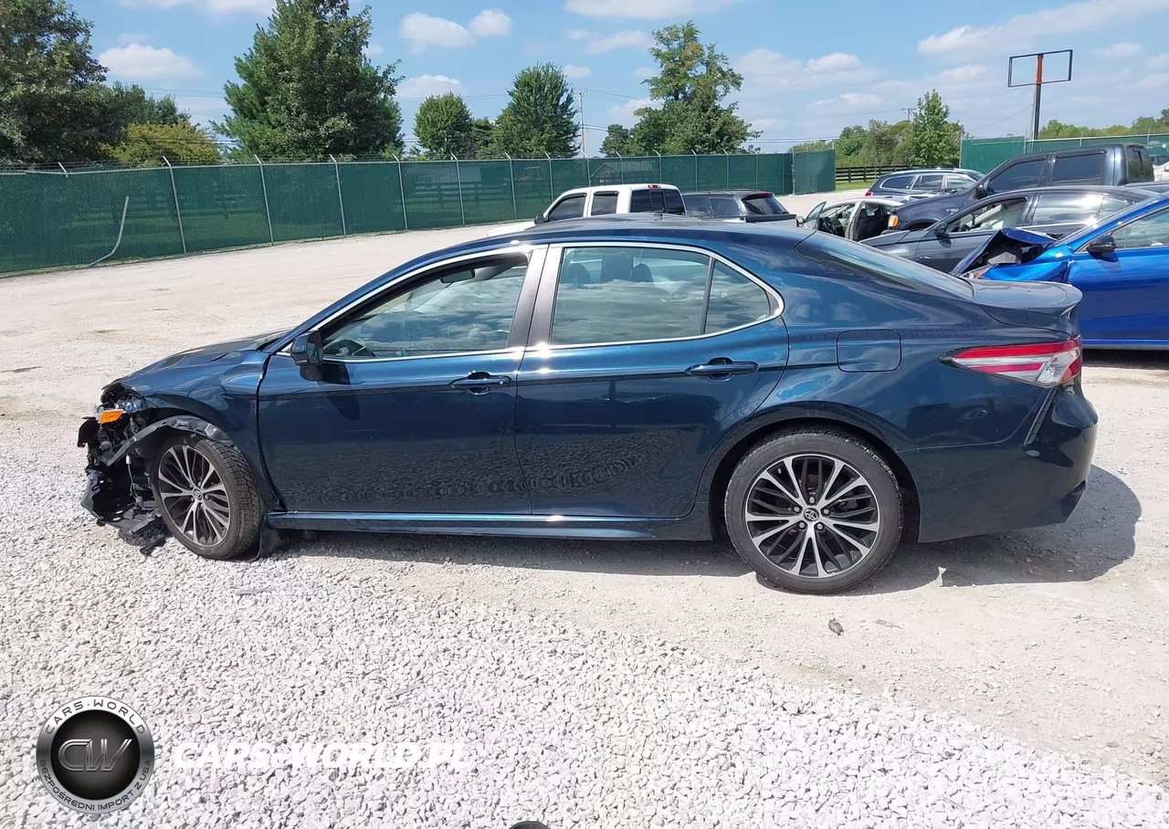 2018 Toyota Camry Se VIN:4T1B11HK2JU544247 - 14