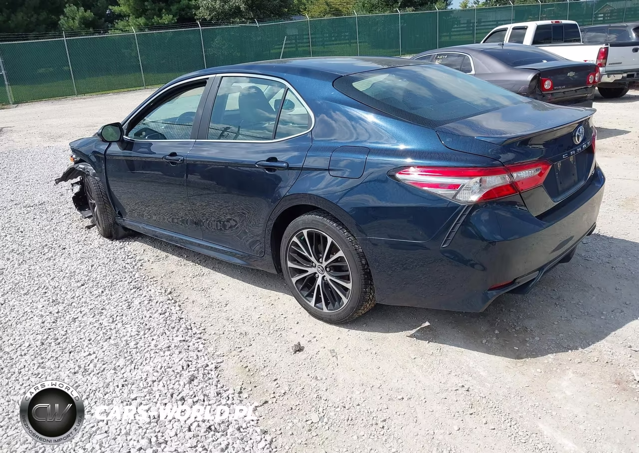 2018 Toyota Camry Se VIN:4T1B11HK2JU544247 - 3