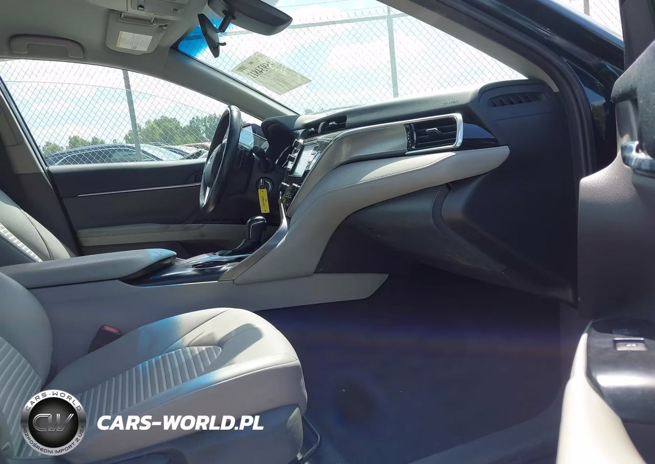 2018 Toyota Camry Se VIN:4T1B11HK2JU544247 - 5
