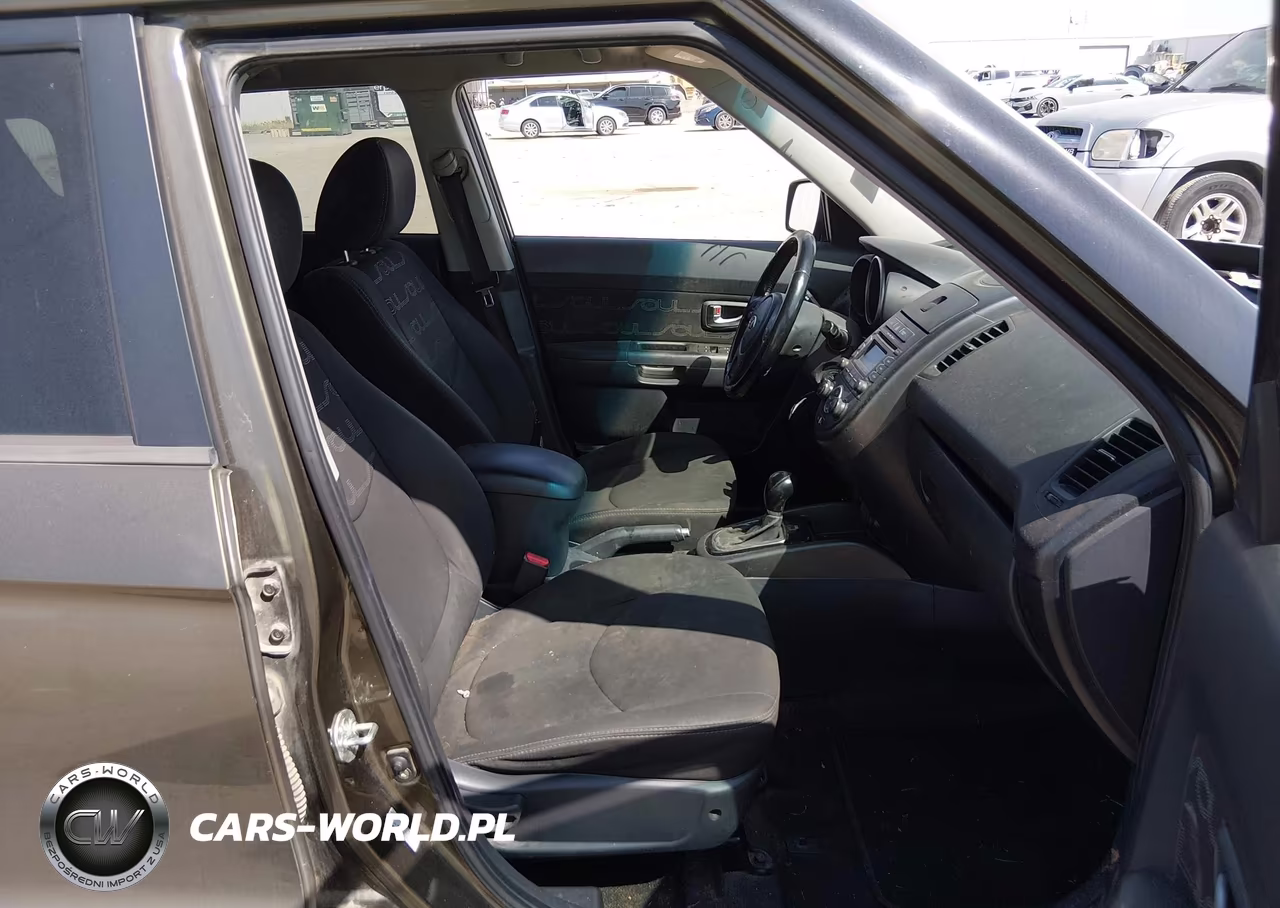 2013 Kia Soul + VIN:KNDJT2A65D7520962 - 5