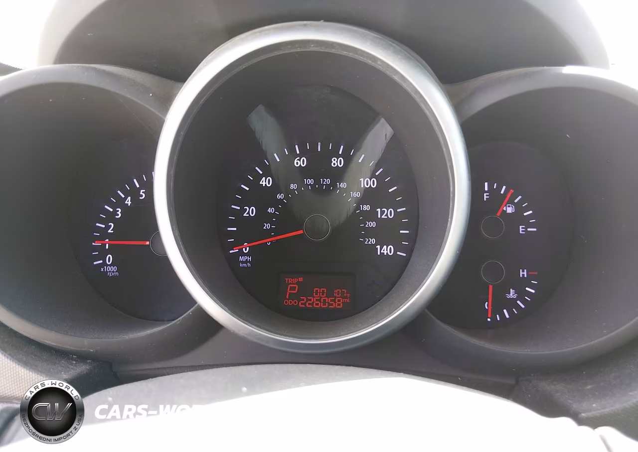 2013 Kia Soul + VIN:KNDJT2A65D7520962 - 7