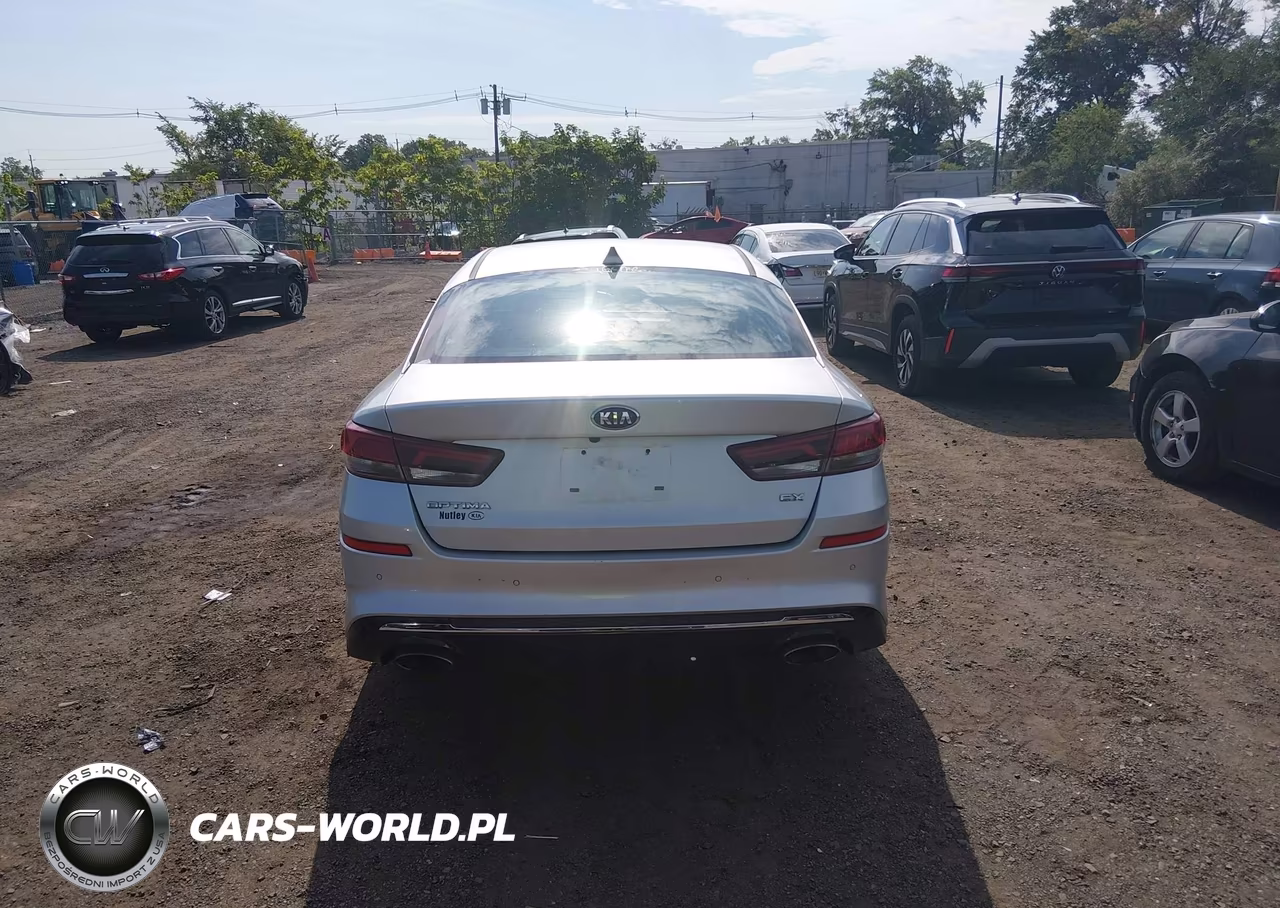 2019 Kia Optima Ex VIN:5XXGU4L18KG368460 - 16