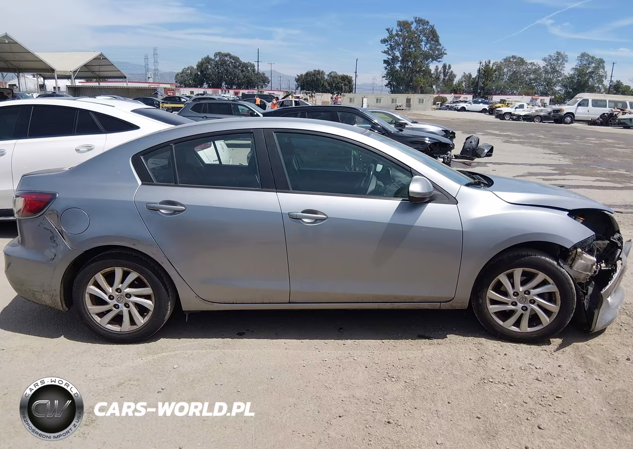 2012 Mazda Mazda3 I Touring VIN:JM1BL1V8XC1670383 - 14