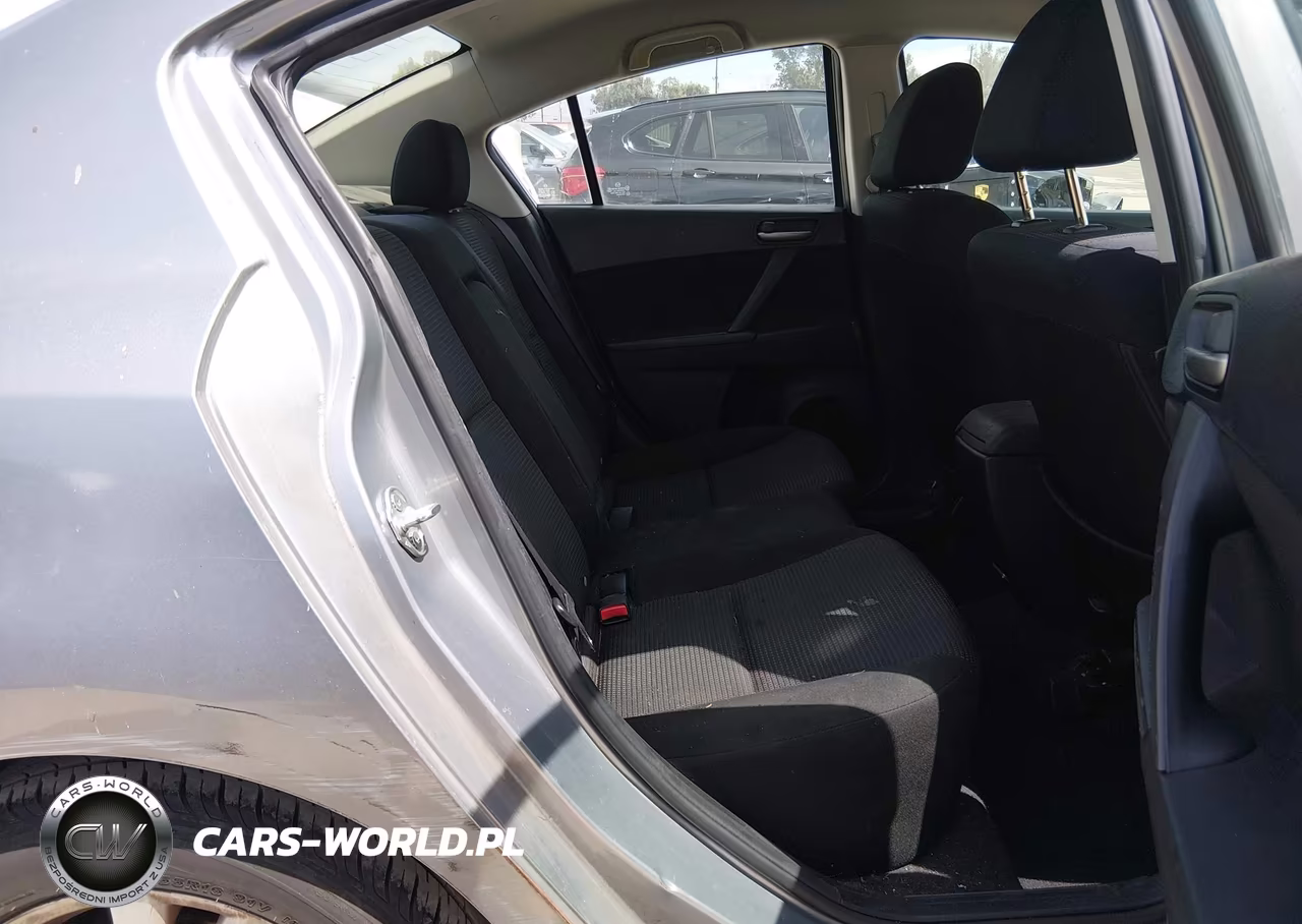 2012 Mazda Mazda3 I Touring VIN:JM1BL1V8XC1670383 - 8