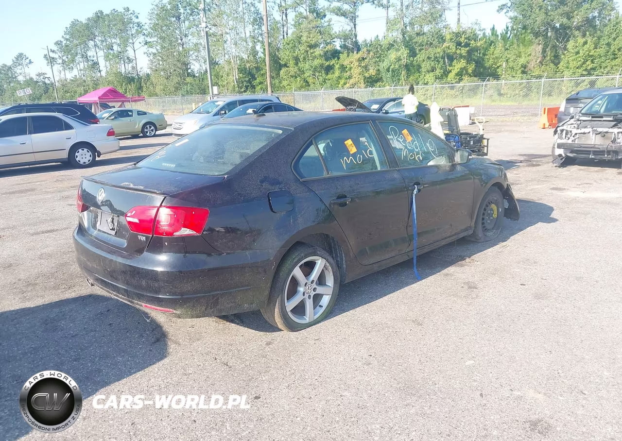 2011 Volkswagen Jetta 2.0L Tdi VIN:3VWLL7AJ3BM097891 - 4