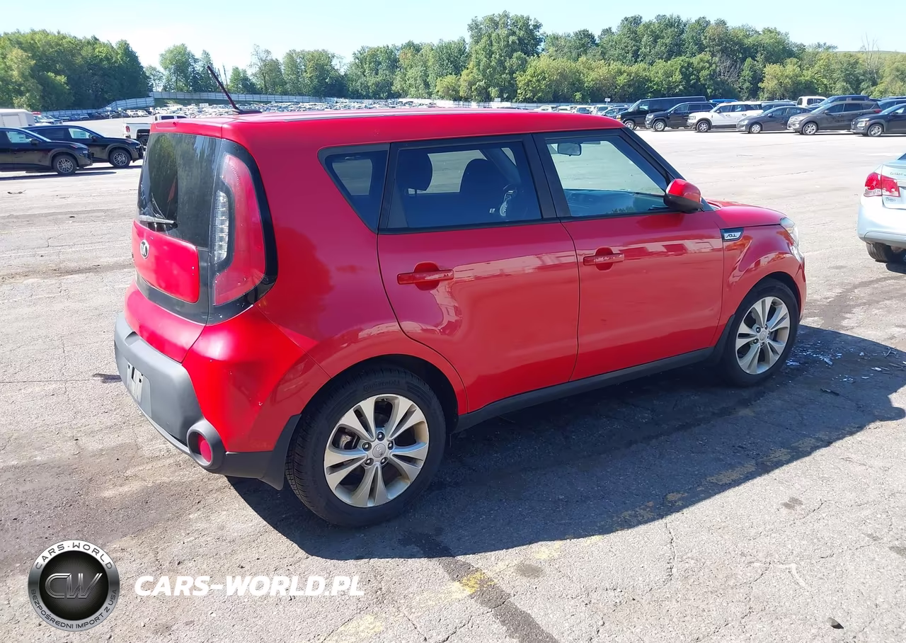 2015 Kia Soul + VIN:KNDJP3A55F7817055 - 4