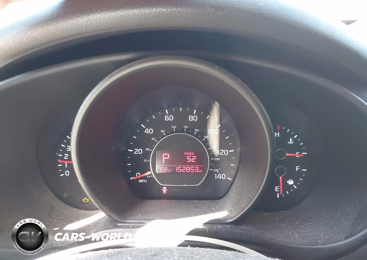 2015 Kia Soul + VIN:KNDJP3A55F7817055 - 7