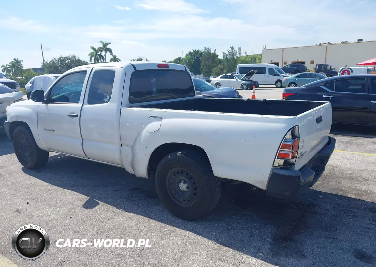 2014 Toyota Tacoma VIN:5TFTX4CN9EX039661 - 3