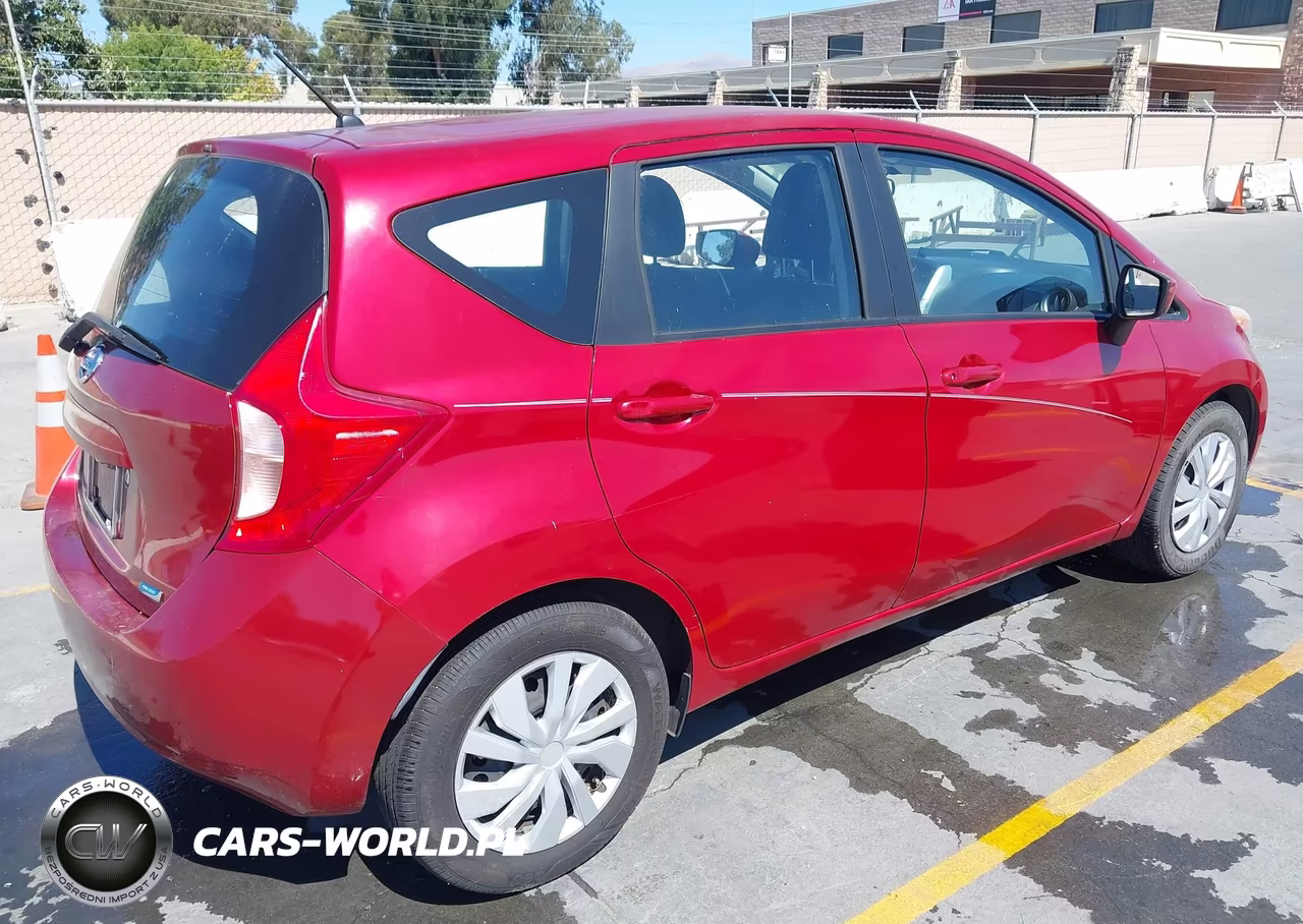 2015 Nissan Versa Note S Plus VIN:3N1CE2CP3FL450355 - 4