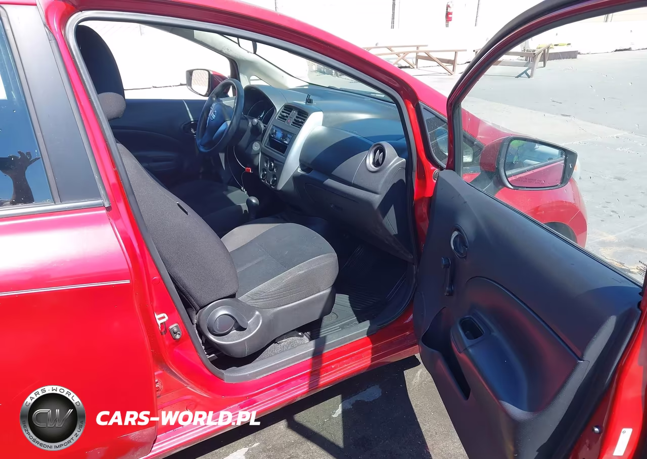2015 Nissan Versa Note S Plus VIN:3N1CE2CP3FL450355 - 5