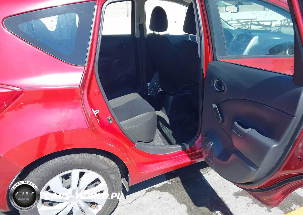 2015 Nissan Versa Note S Plus VIN:3N1CE2CP3FL450355 - 8