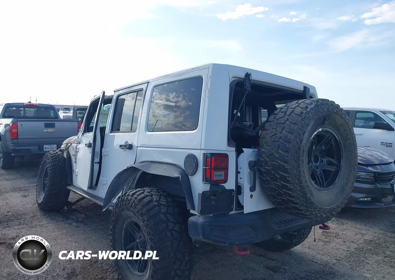2017 Jeep Wrangler Unlimited Rubicon Recon 4X4 VIN:1C4BJWFG4HL619935 - 3