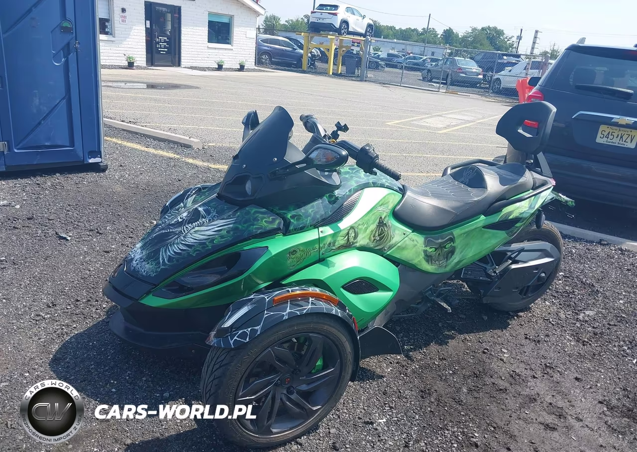 2013 Can-Am Spyder Roadster Rs-Rs-S VIN:2BXNABC18DV000981 - 2